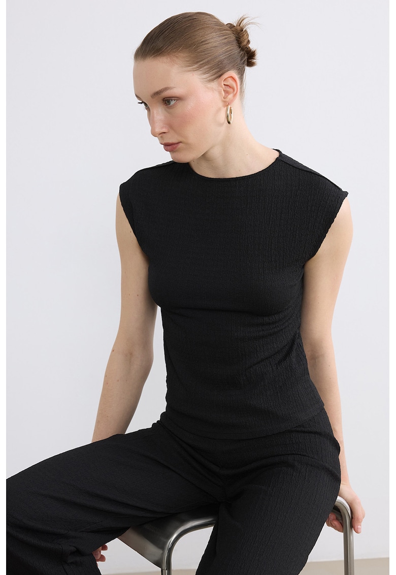Top slim fit cu aspect texturat - Negru
