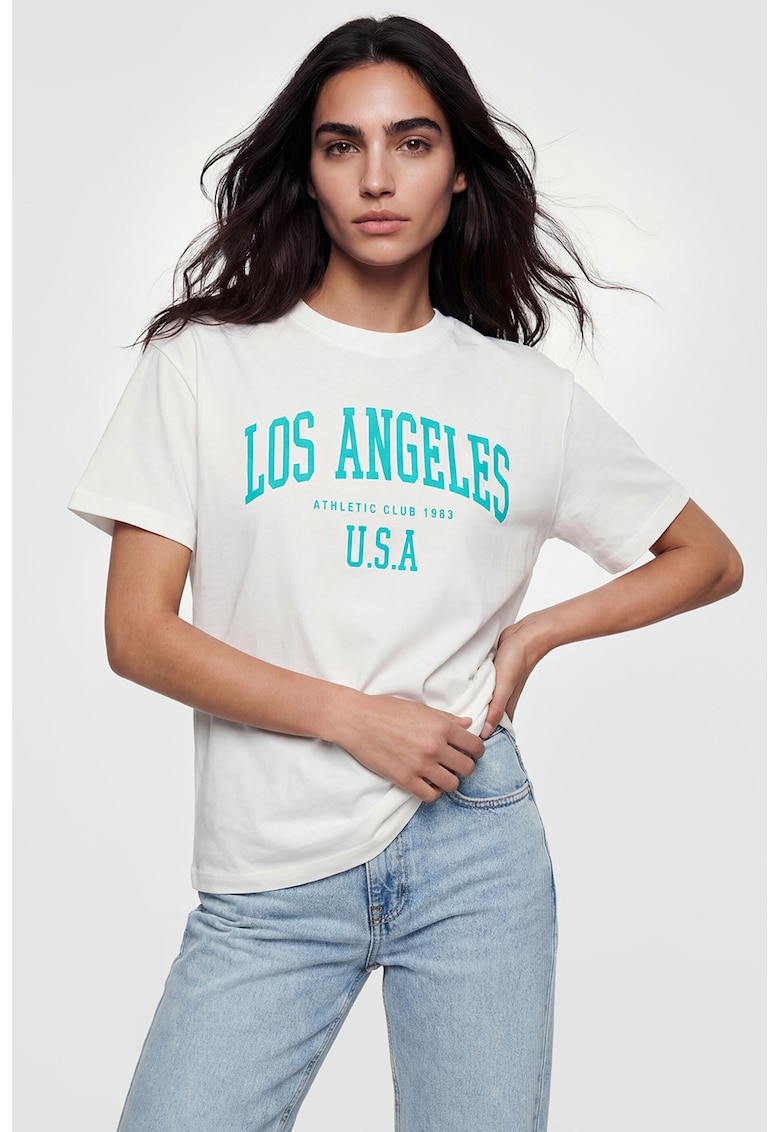 Tricou cu decolteu la baza gatului si text - Alb/Turcoaz inchis