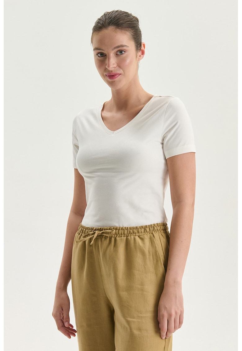 Tricou slim fit cu decolteu in V - Alb optic