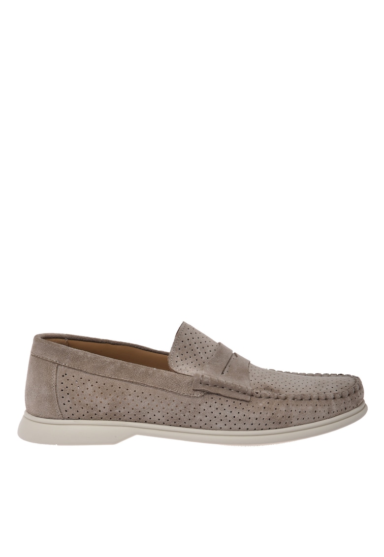 Pantofi loafer din piele intoarsa cu design perforat - Maro taupe