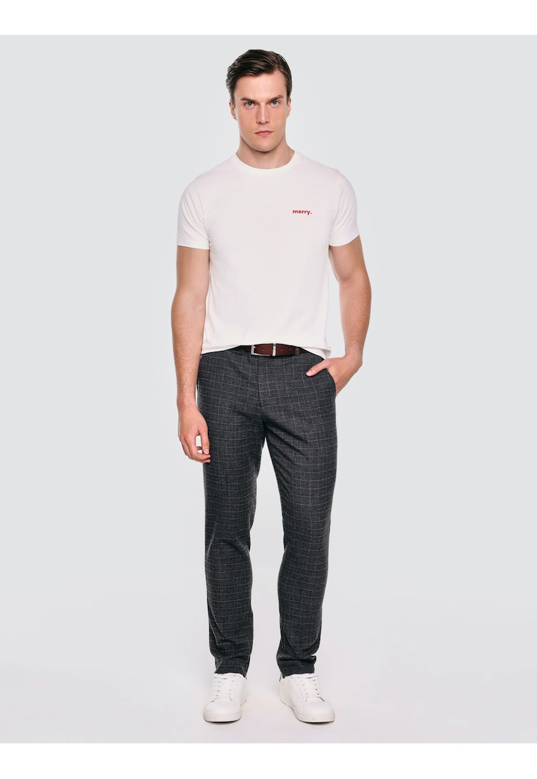 Tricou cu decolteu la baza gatulti Karr