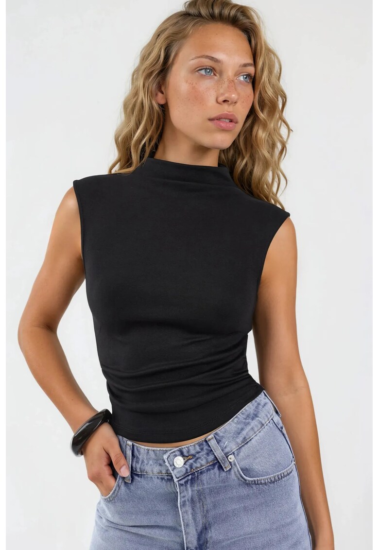 Top - Slim Fit - fara maneci - negru - material tricotat