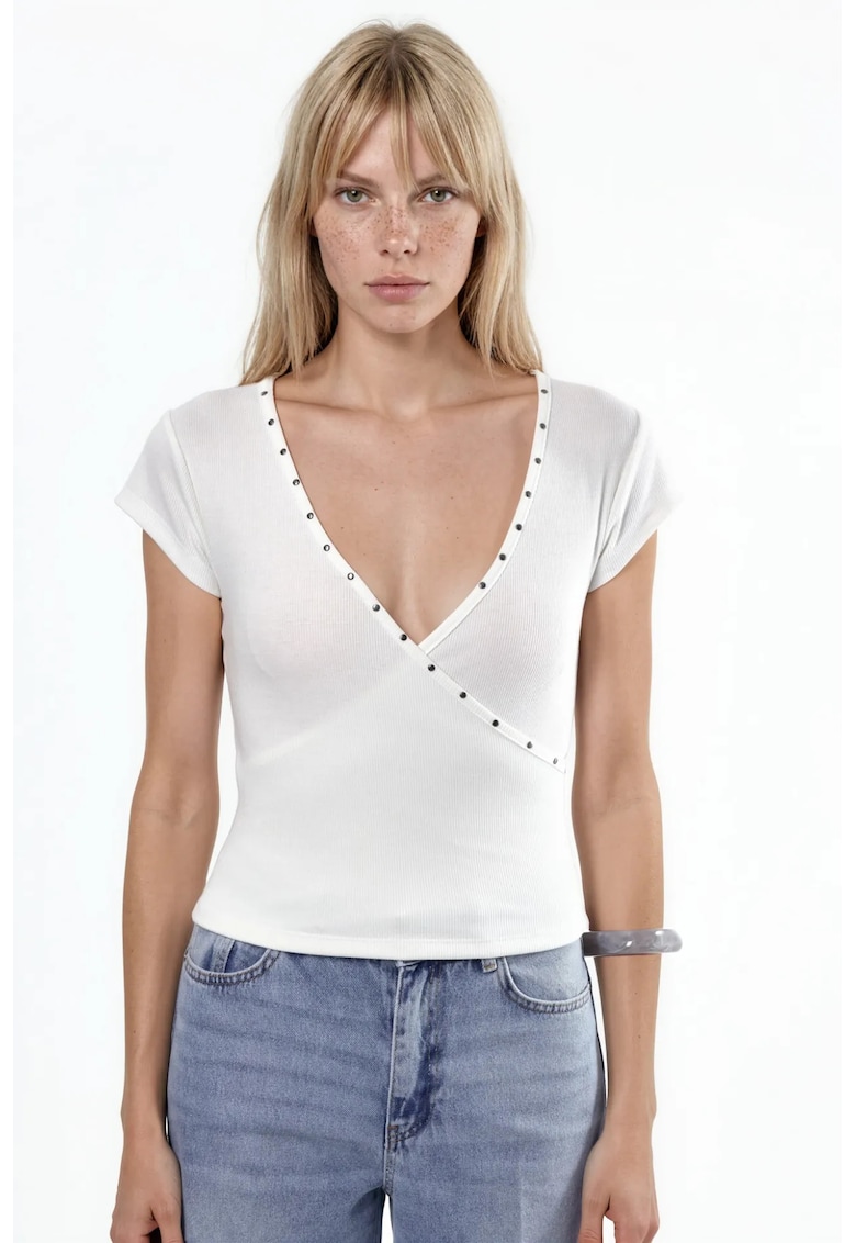 Bluza slim fit - decolteu in V - alb - tricotata