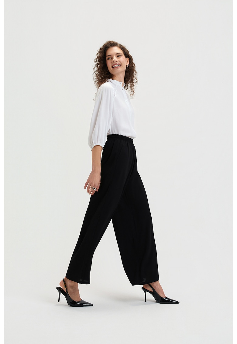 Pantaloni cu croiala ampla si talie inalta - Negru
