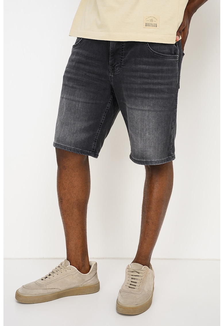 Blugi scurti cu croiala conica Springfield - Negru stins