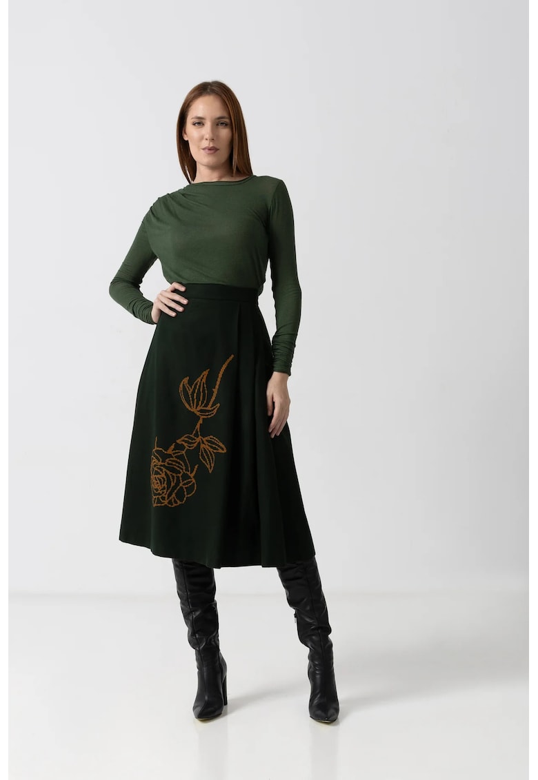 Fusta din stofa de lana cu broderie trandafir