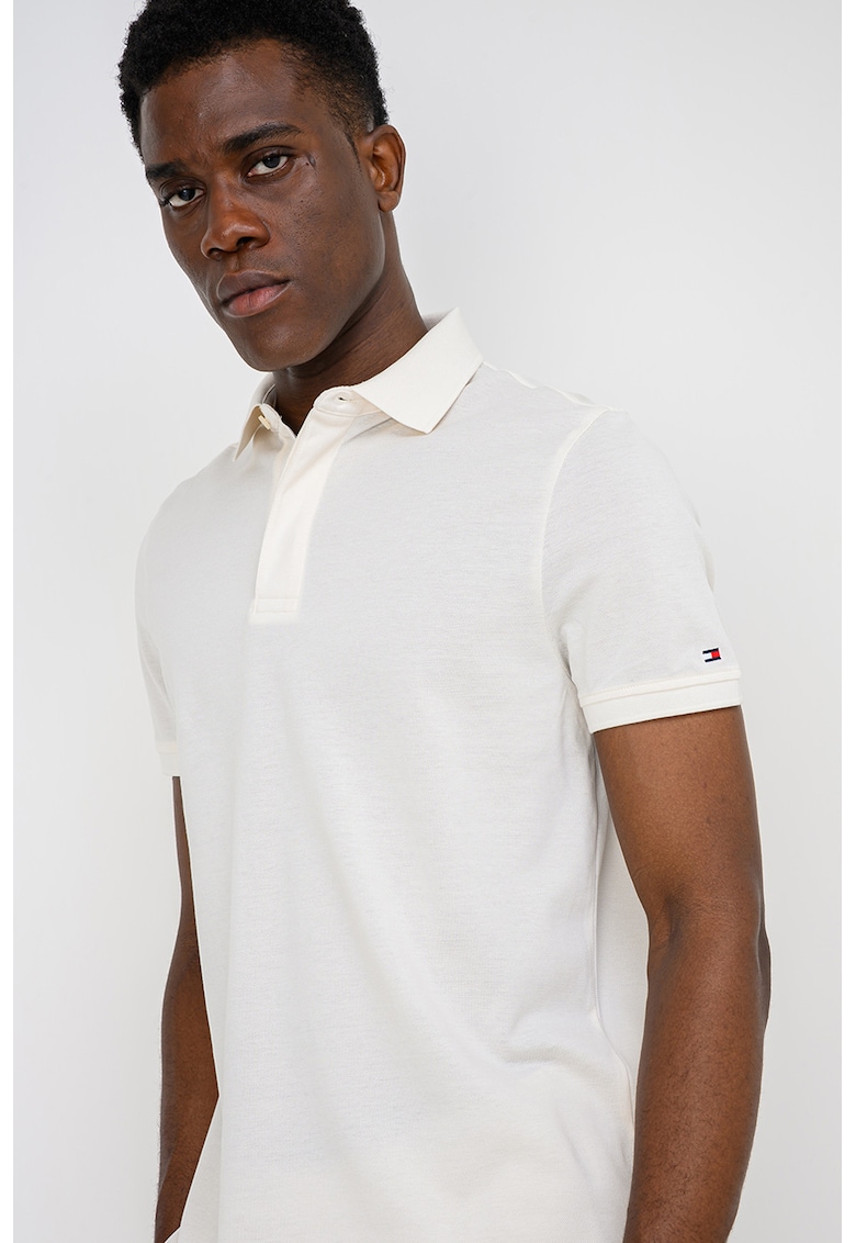 Tricou polo regular fit cu fenta ascunsa cu nasturi - Alb fildes