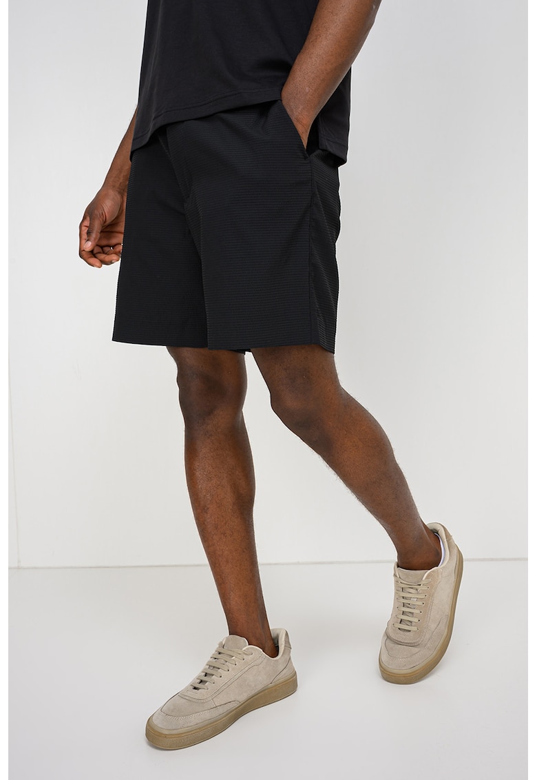 Pantaloni scurti cu croiala dreapta - Negru