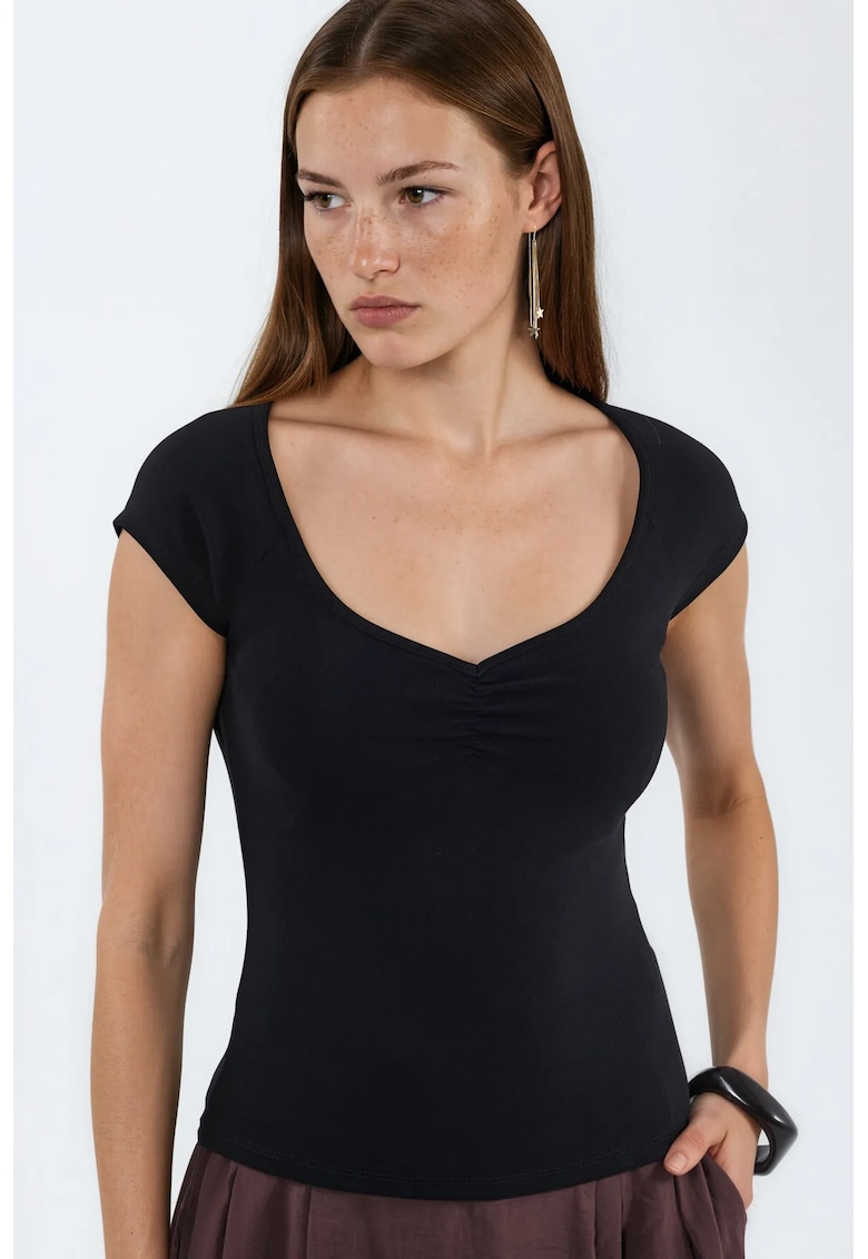 Tricou dama - decolteu in V - drapaj - negru - bumbac cu elastan