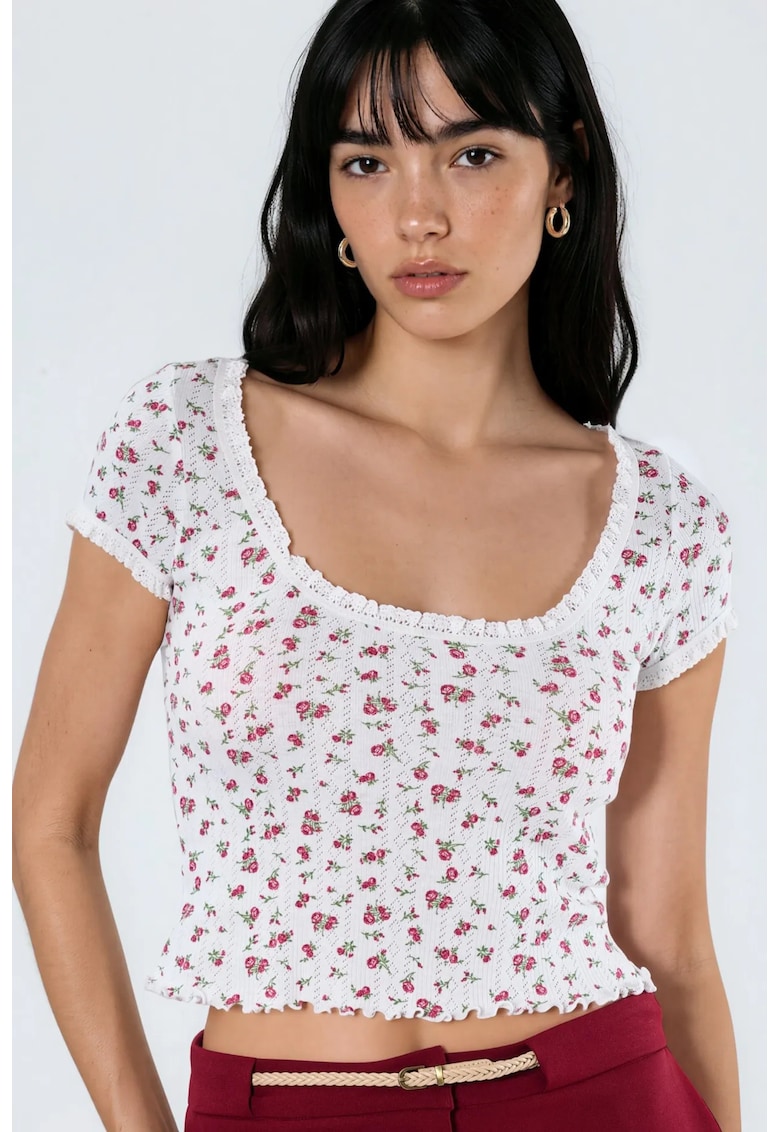 Tricou dama - floral - alb - bumbac si poliester - maneca scurta - volanase