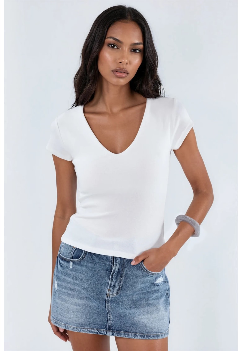 Tricou decolteu in V - alb - amestec modal si bumbac - maneci scurte - croiala regulara