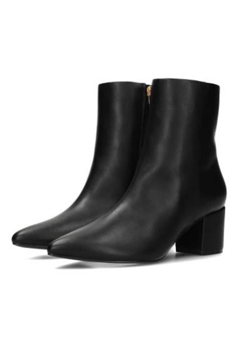 Botine cu toc masiv