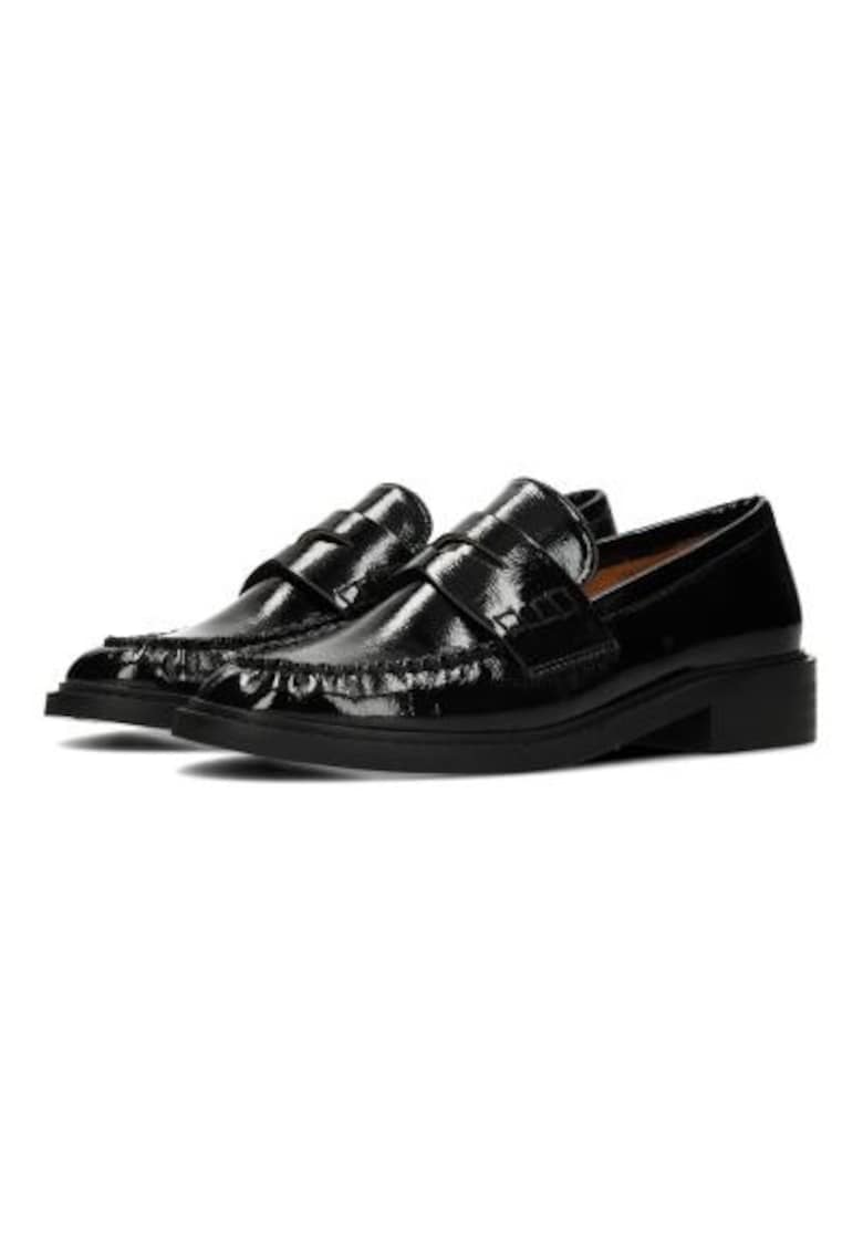 Mocasini cu aspect lacuit si talpa plata