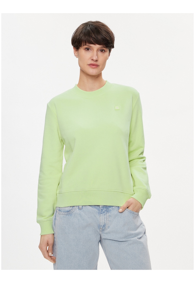 Bluza sport cu decolteu la baza gatului