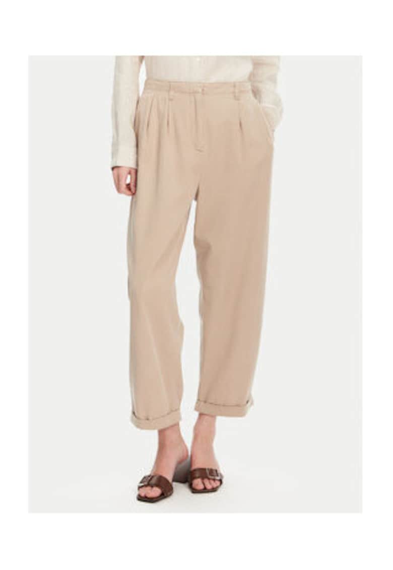 Pantaloni lejeri