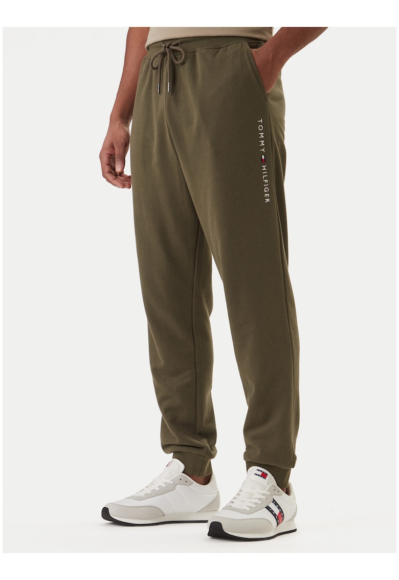 Pantaloni de trening din amestec de bumbac cu snur in talie si buzunare