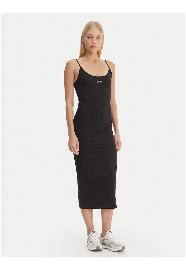 Rochie midi decolteul rotund și bretelele