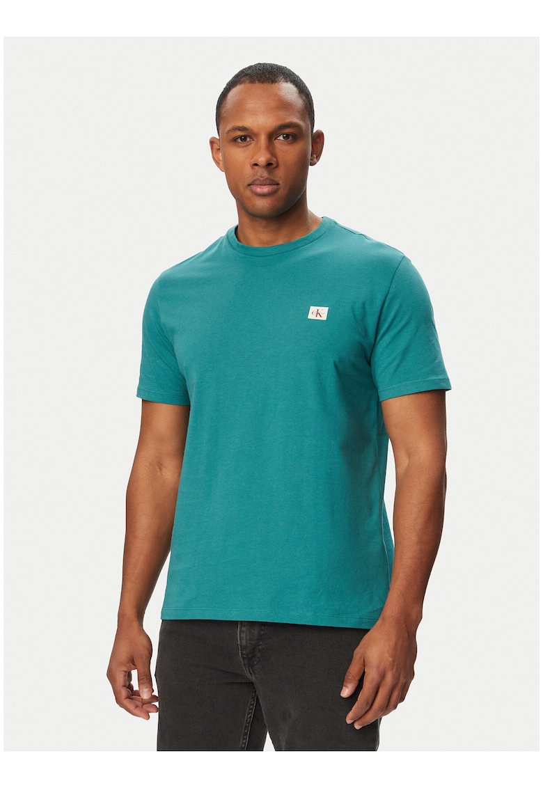 Tricou din bumbac cu logo stantat discret