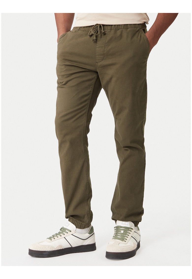 Pantaloni cu model uni si snur in talie