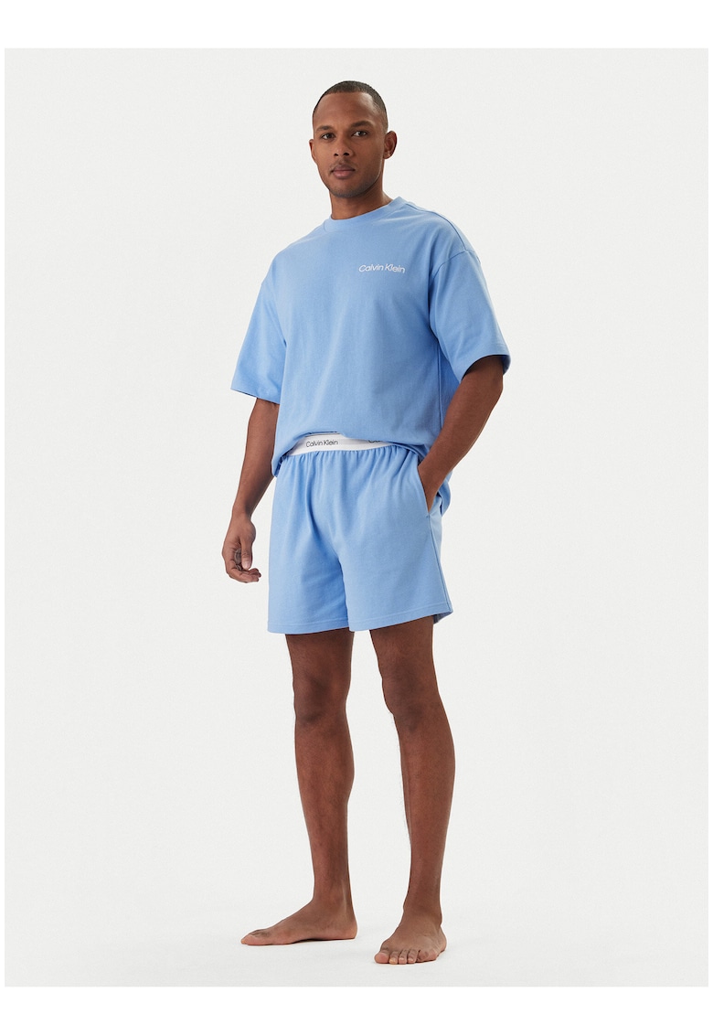 Pijama cu pantaloni scurti si tricou -