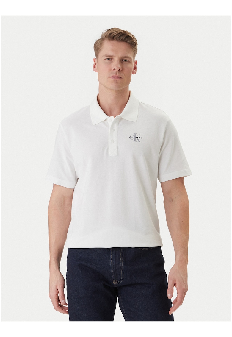 Tricou polo cu logo pe piept -