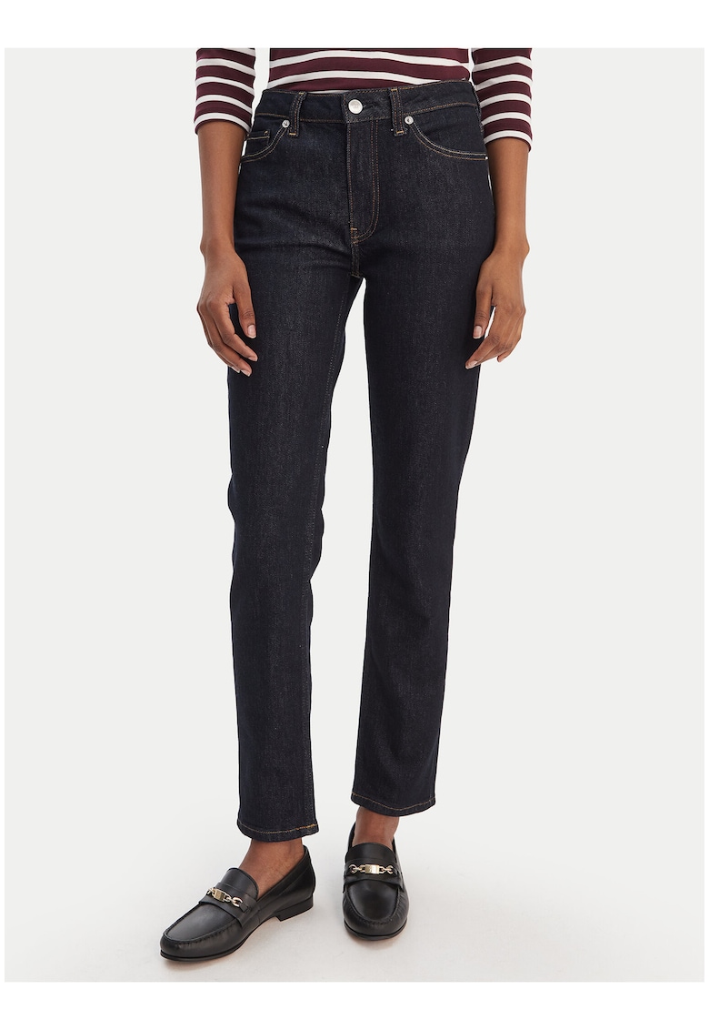 Blugi slim fit cu talie medie