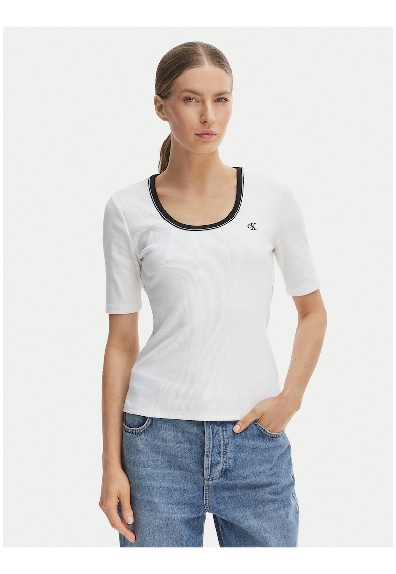 Tricou slim fit cu decolteu rotund