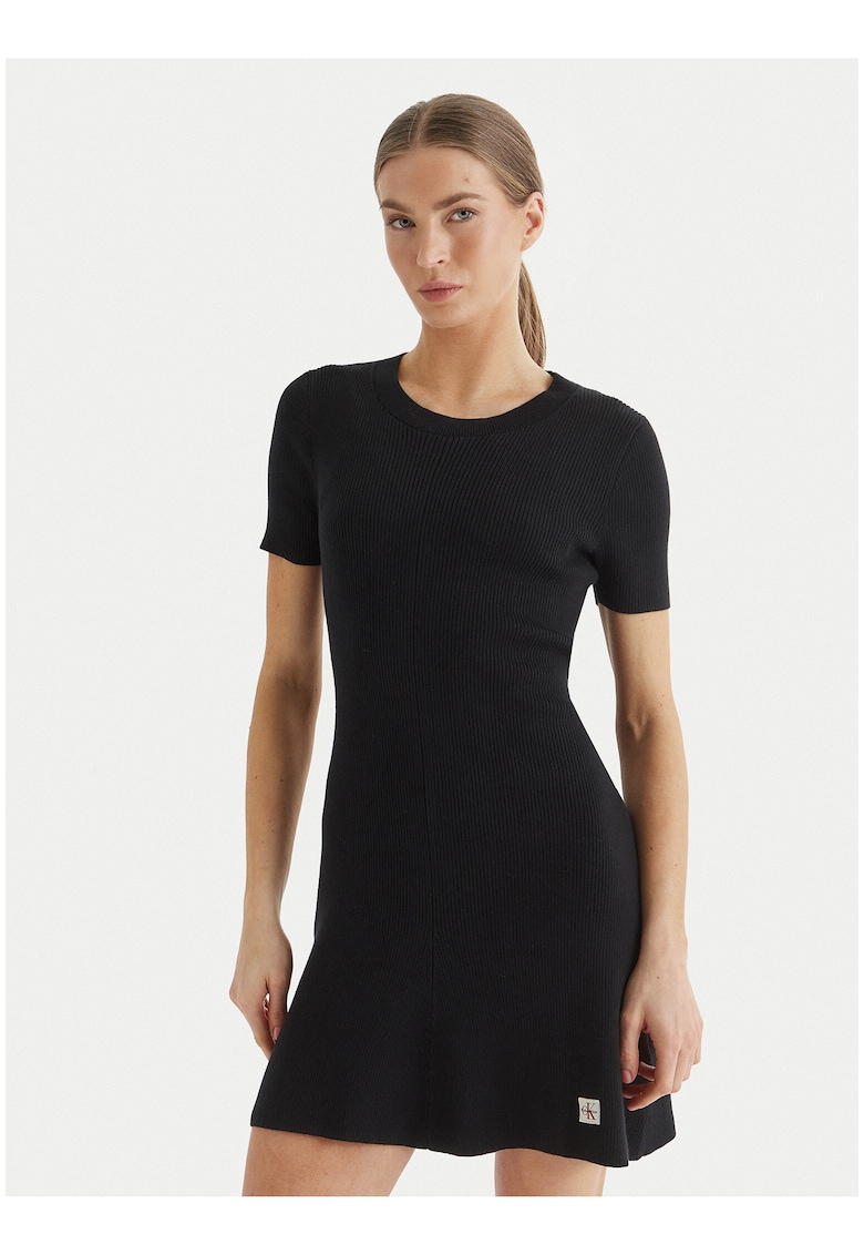 Rochie mini cu decoltetu rotund