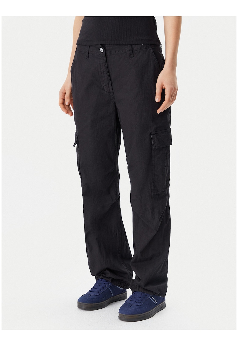 Pantaloni cargo lejeri -