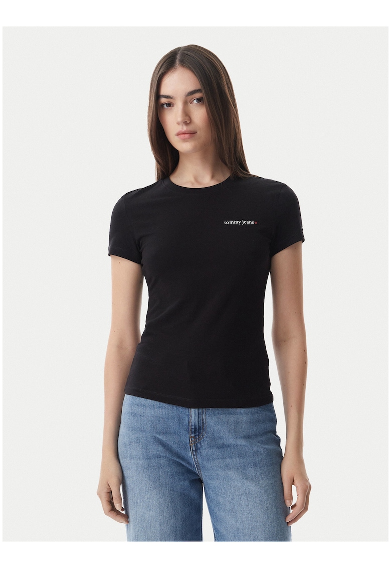 Tricou cu decolteu la baza gatului