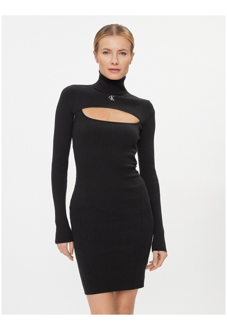 Rochie tricotata cu decupaj