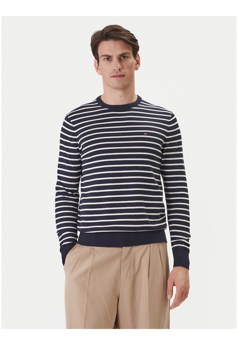 Pulover slim fit cu dungi -