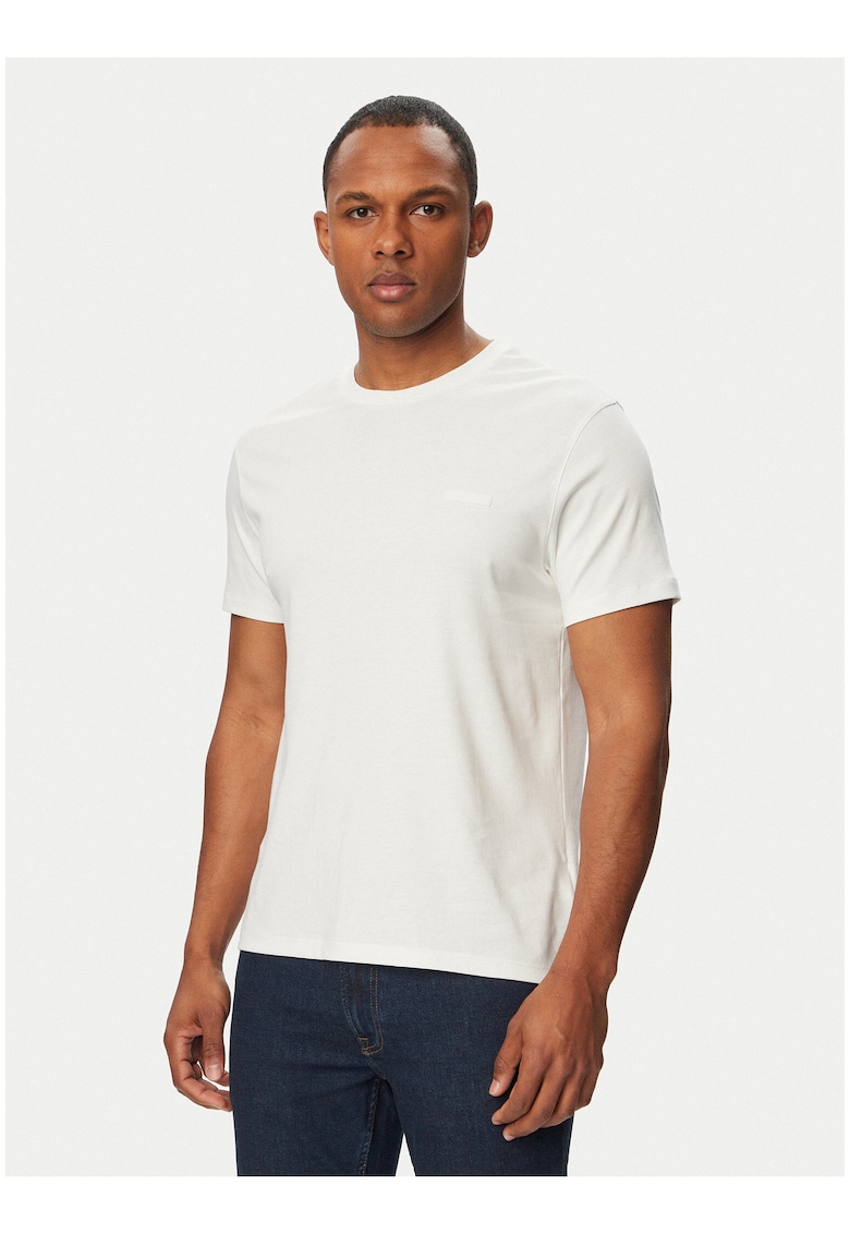 Tricou slim fit