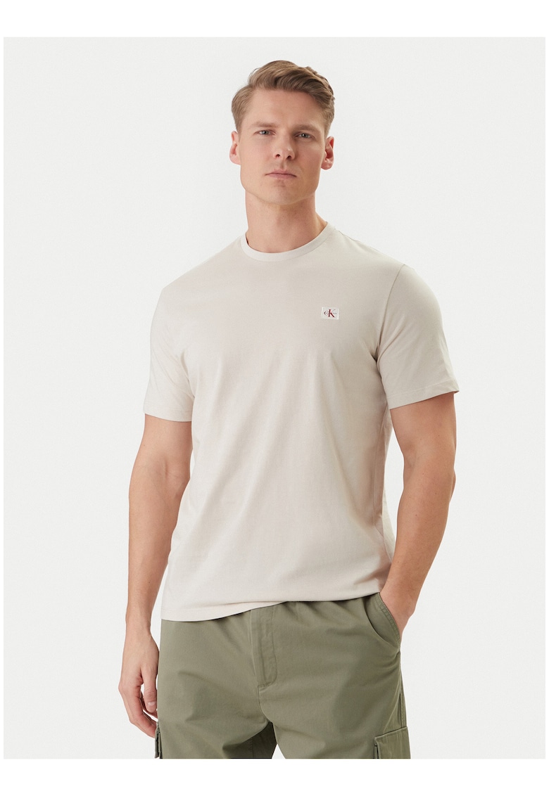 Tricou din bumbac cu decolteu la baza gatului