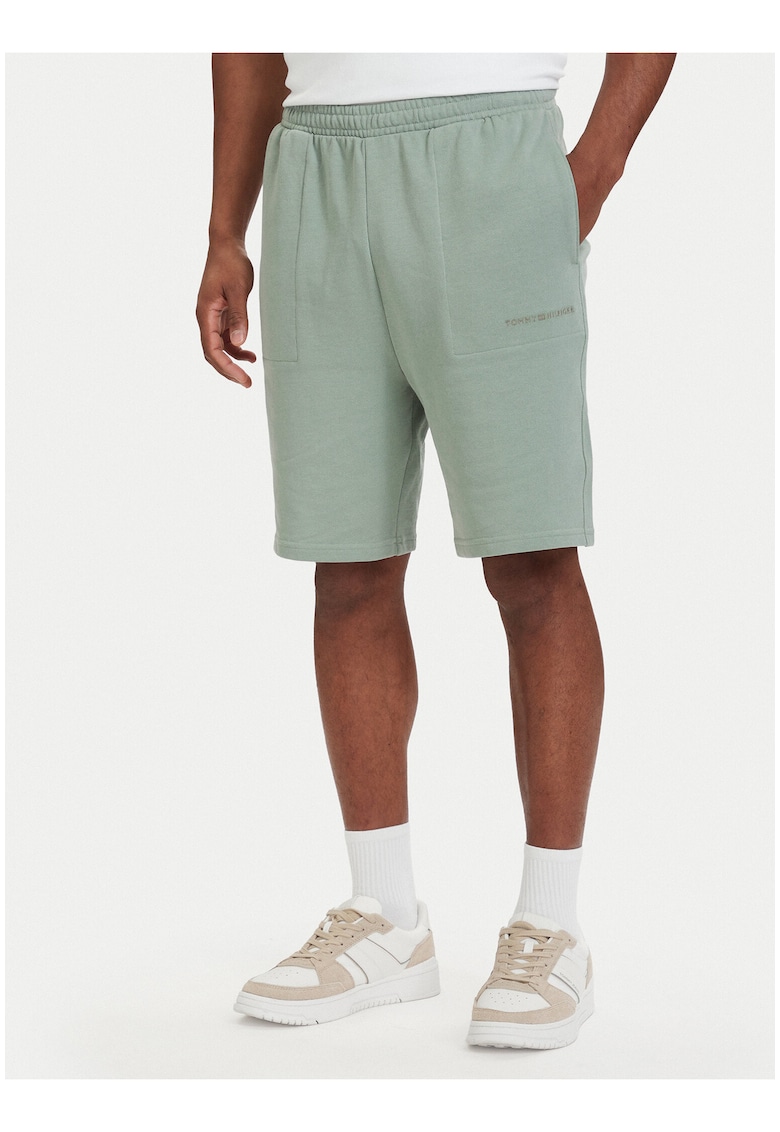 Pantaloni scurti de trening cu buzunare laterale si talie elastica