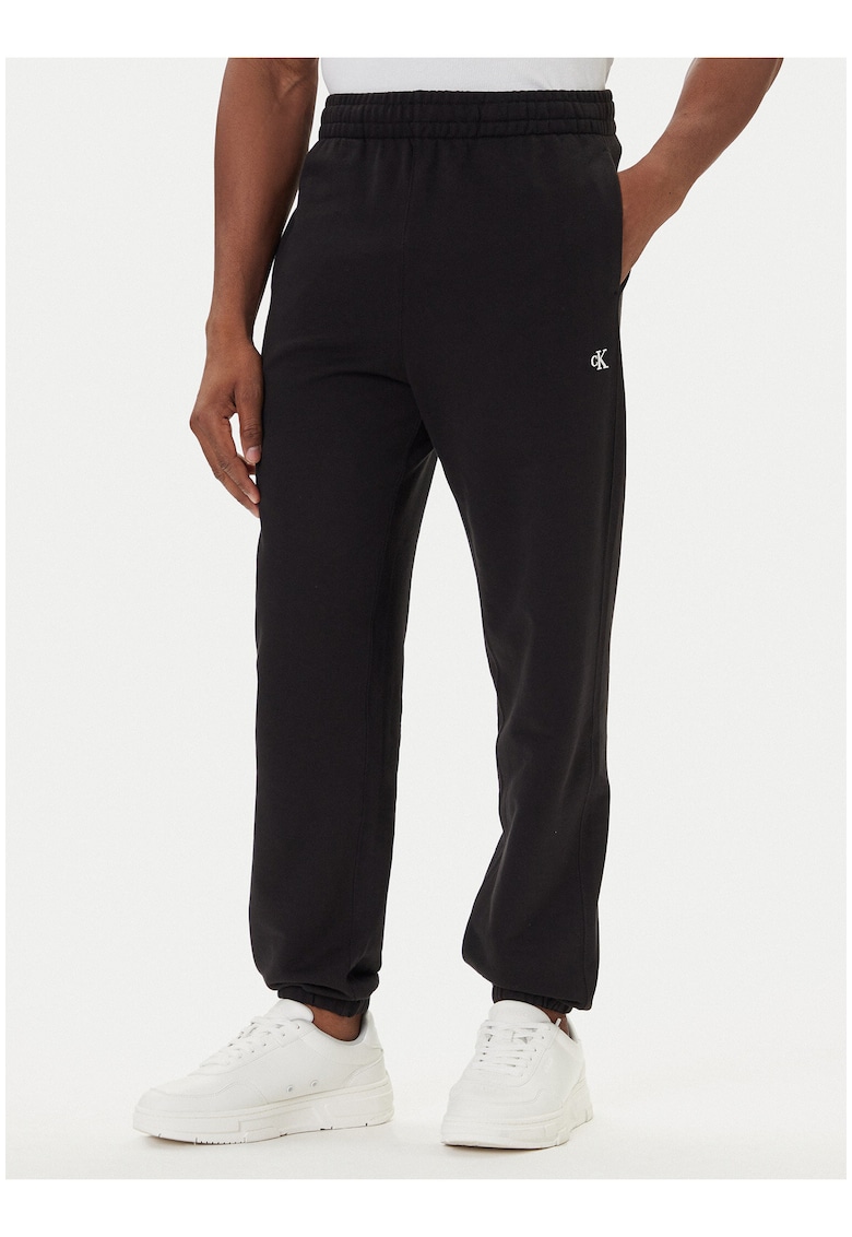 Pantaloni de trening -