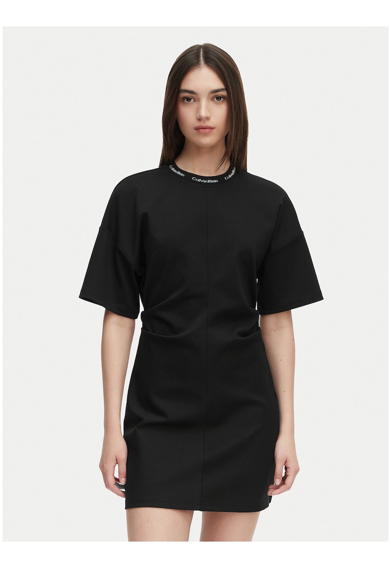 Rochie cu maneci scurte