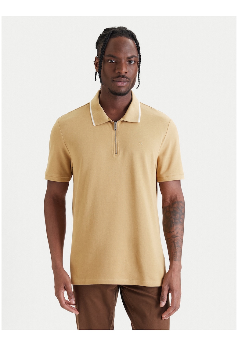 Tricou polo cu fermoar scurt