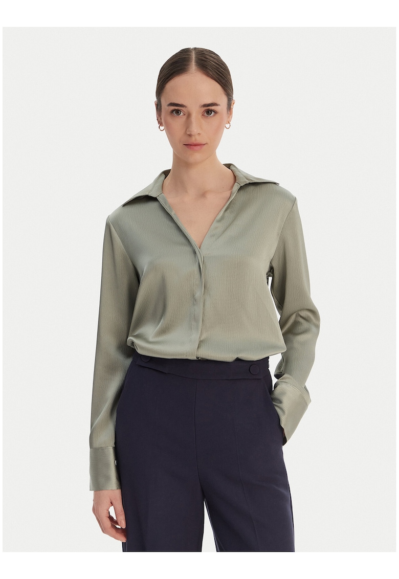 Camasa cu model uni si aspect satimat