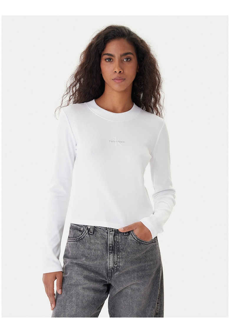 Bluza slim cu decolteu la baza gatului -