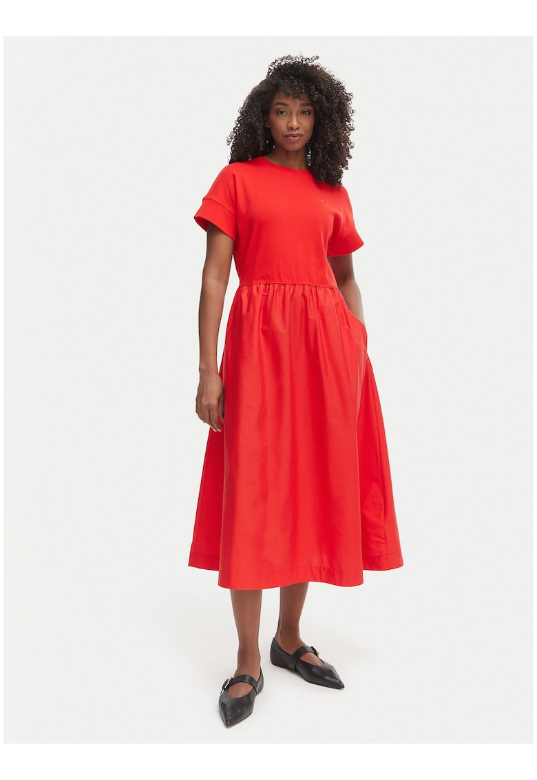 Rochie evazata cu maneca scurta