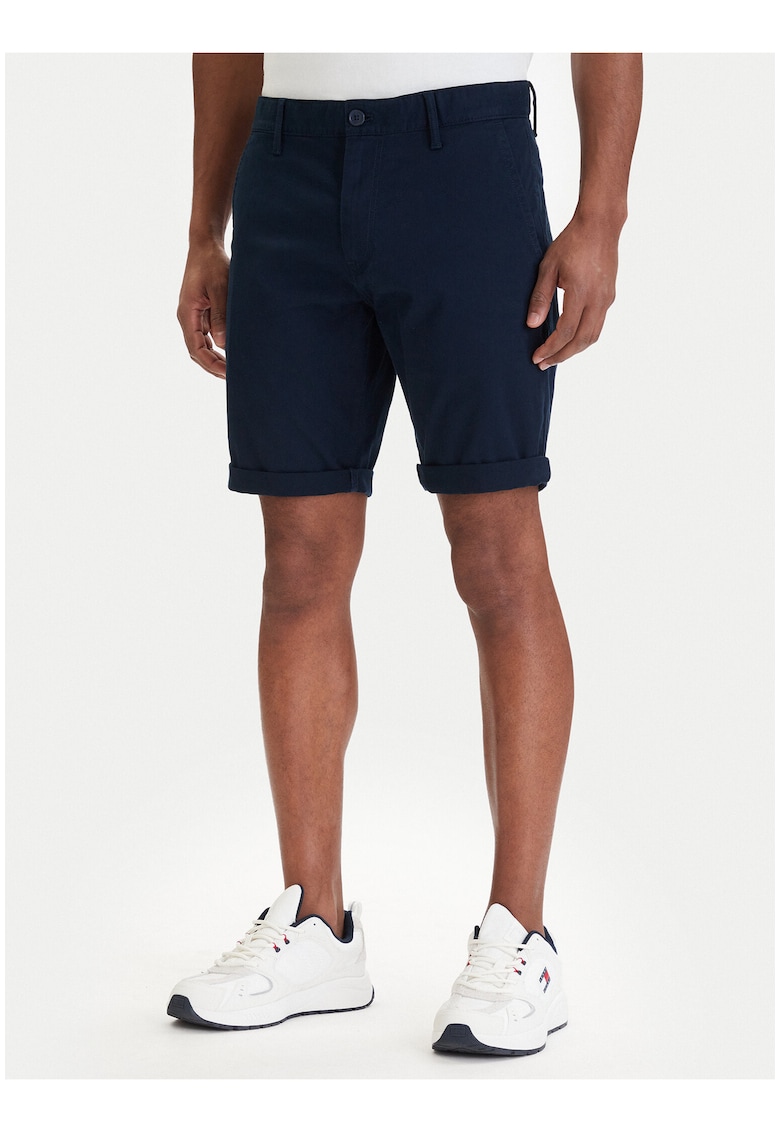 Pantaloni scurti slim fit