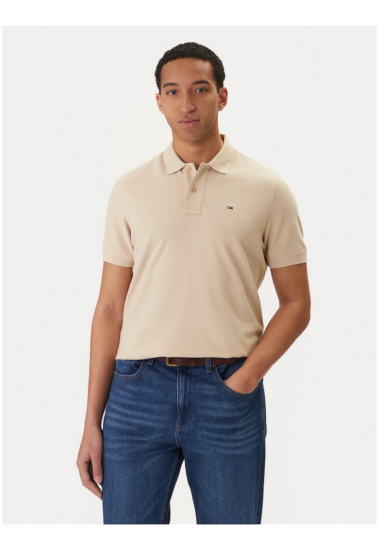 Tricou polo cu terminatie asimetrica