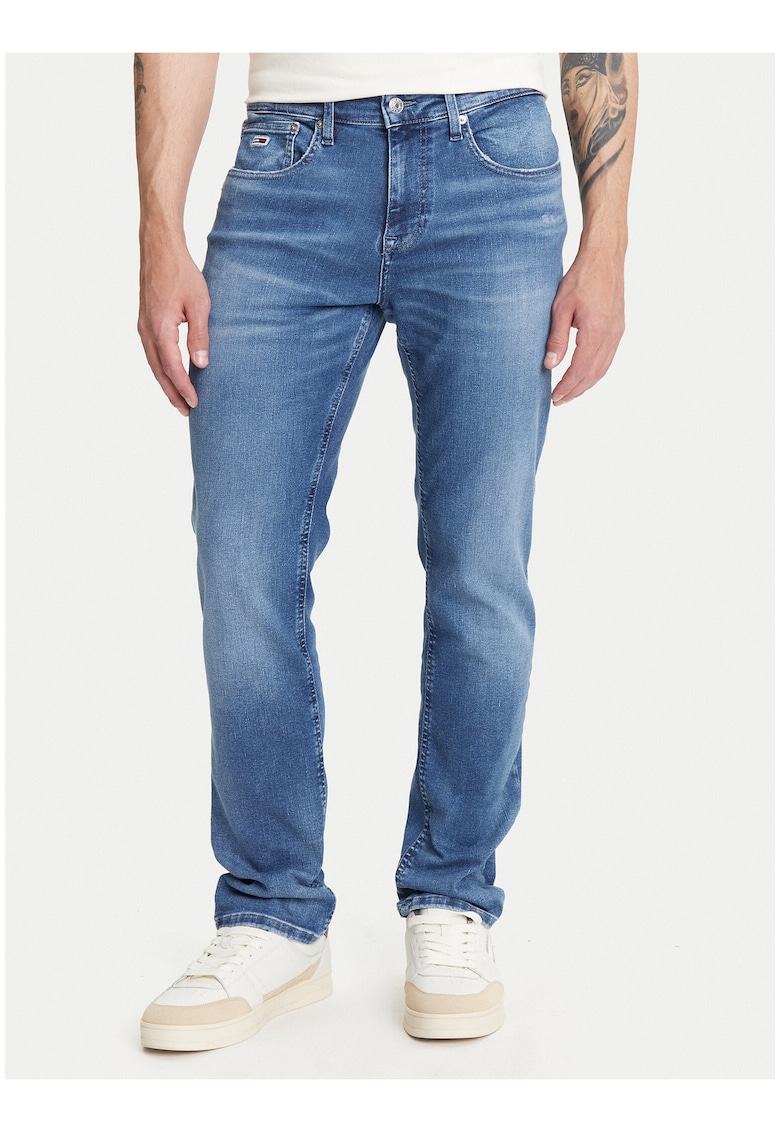 Blugi regular fit usor decolorati -