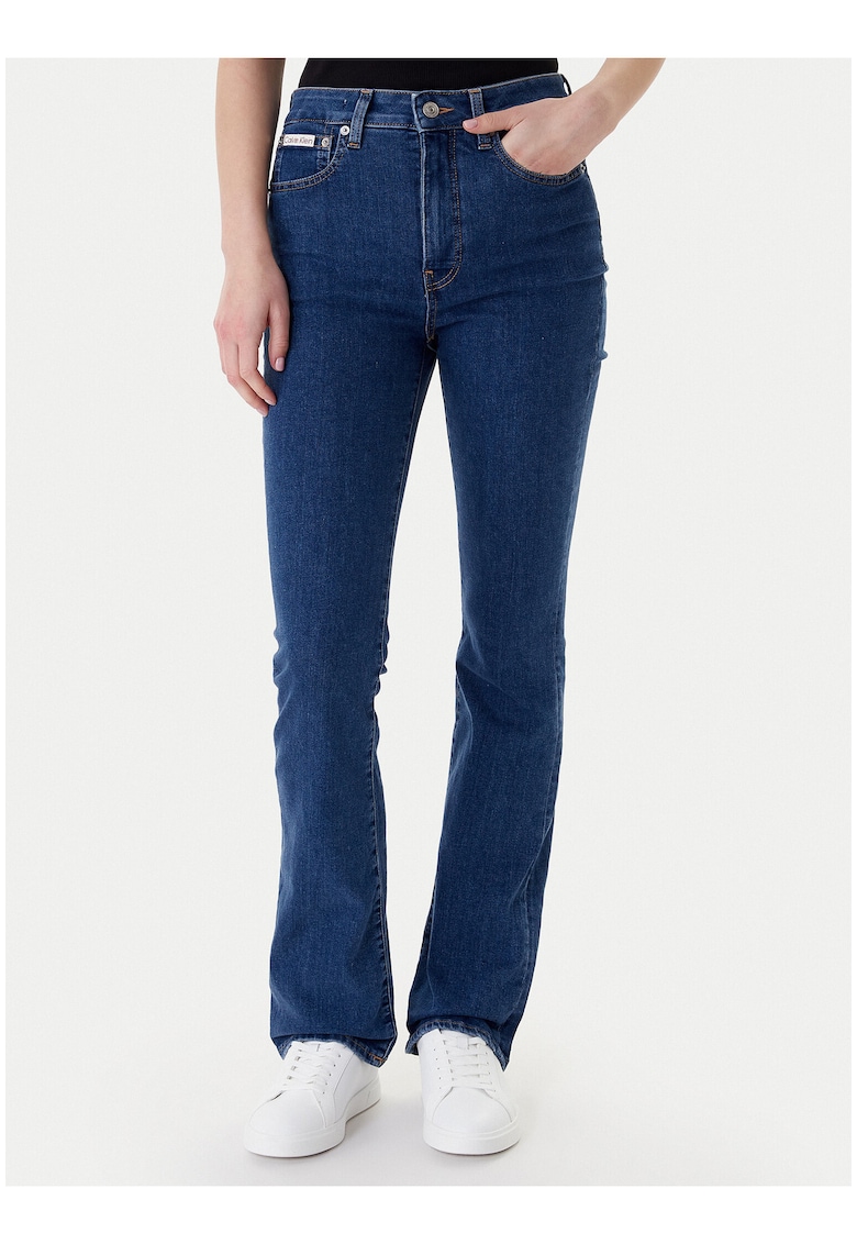 Blugi bootcut cu talie medie