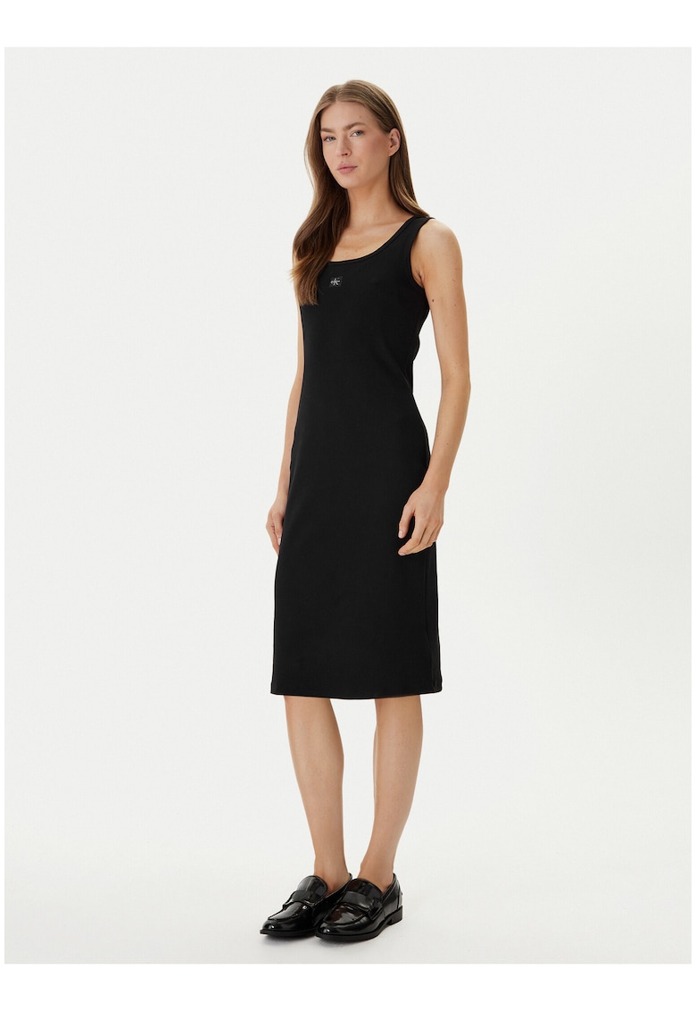 Rochie midi cambrata cu decolteu patrat