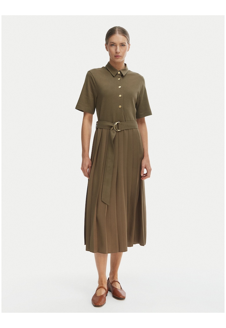 Rochie evazata cu nasturi decorativi