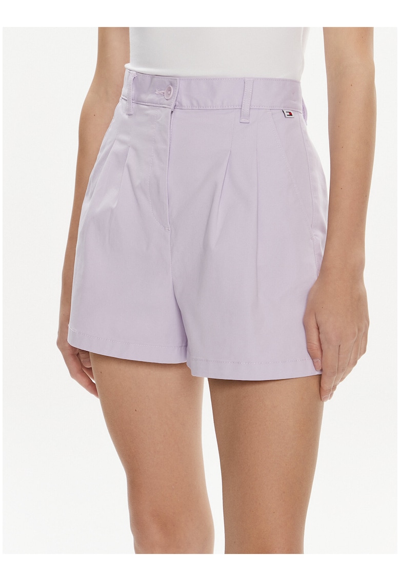 Pantaloni scurti cu talie inalta -