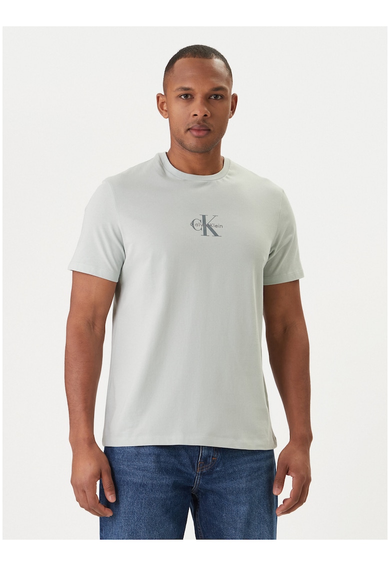 Tricou din bumbac cu decolteu la baza gatului -