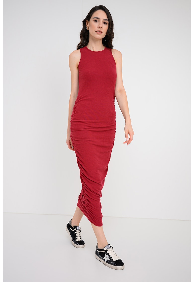Rochie fara maneci cu croiala bodycon - Visiniu inchis
